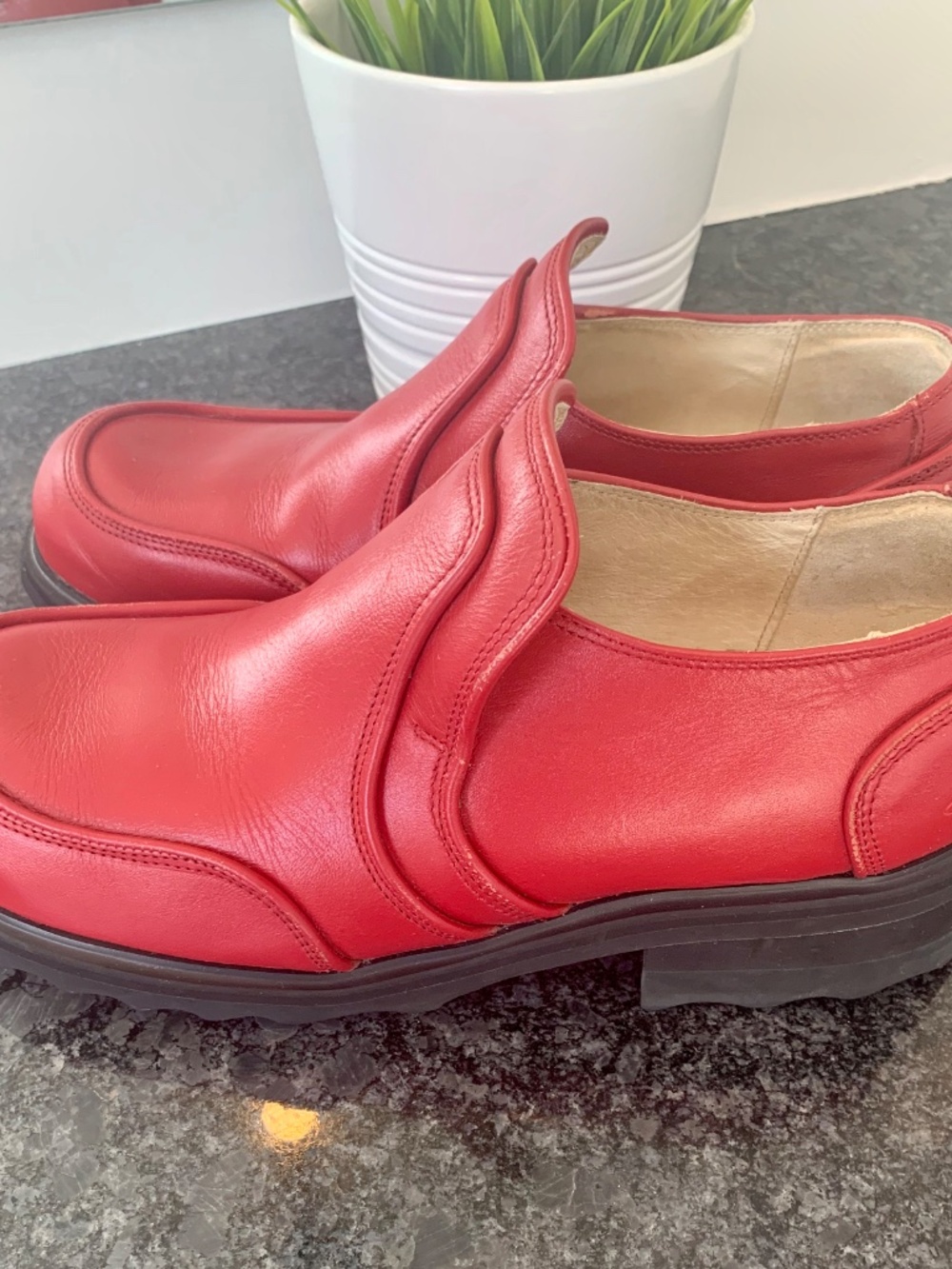 Fleuvog Red Leather Y2K F-Shoes - Picture 4 of 10